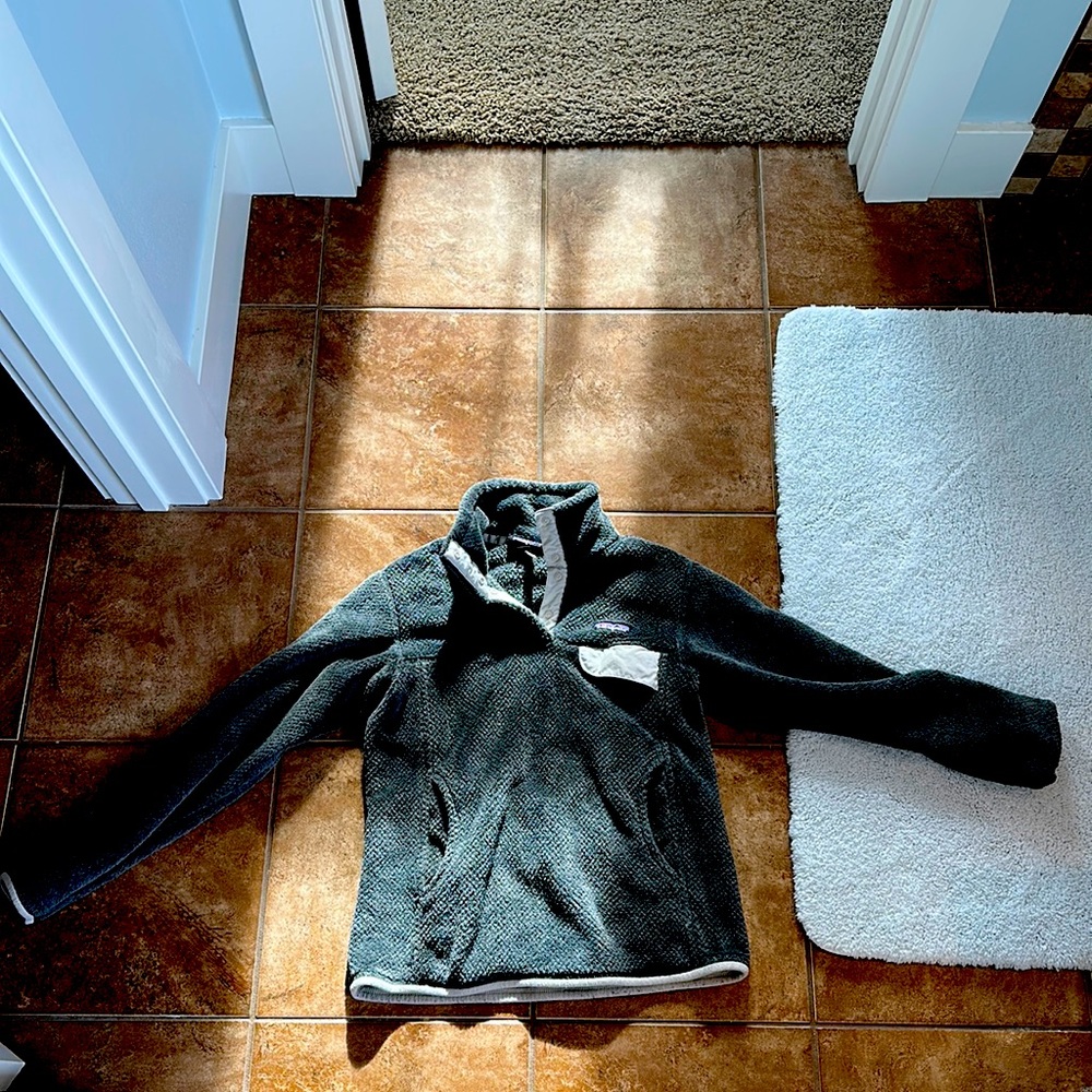 Patagonia pull over fleece